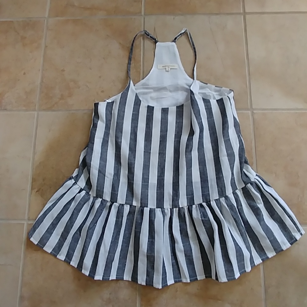 Vici Collection ruffle tank size small